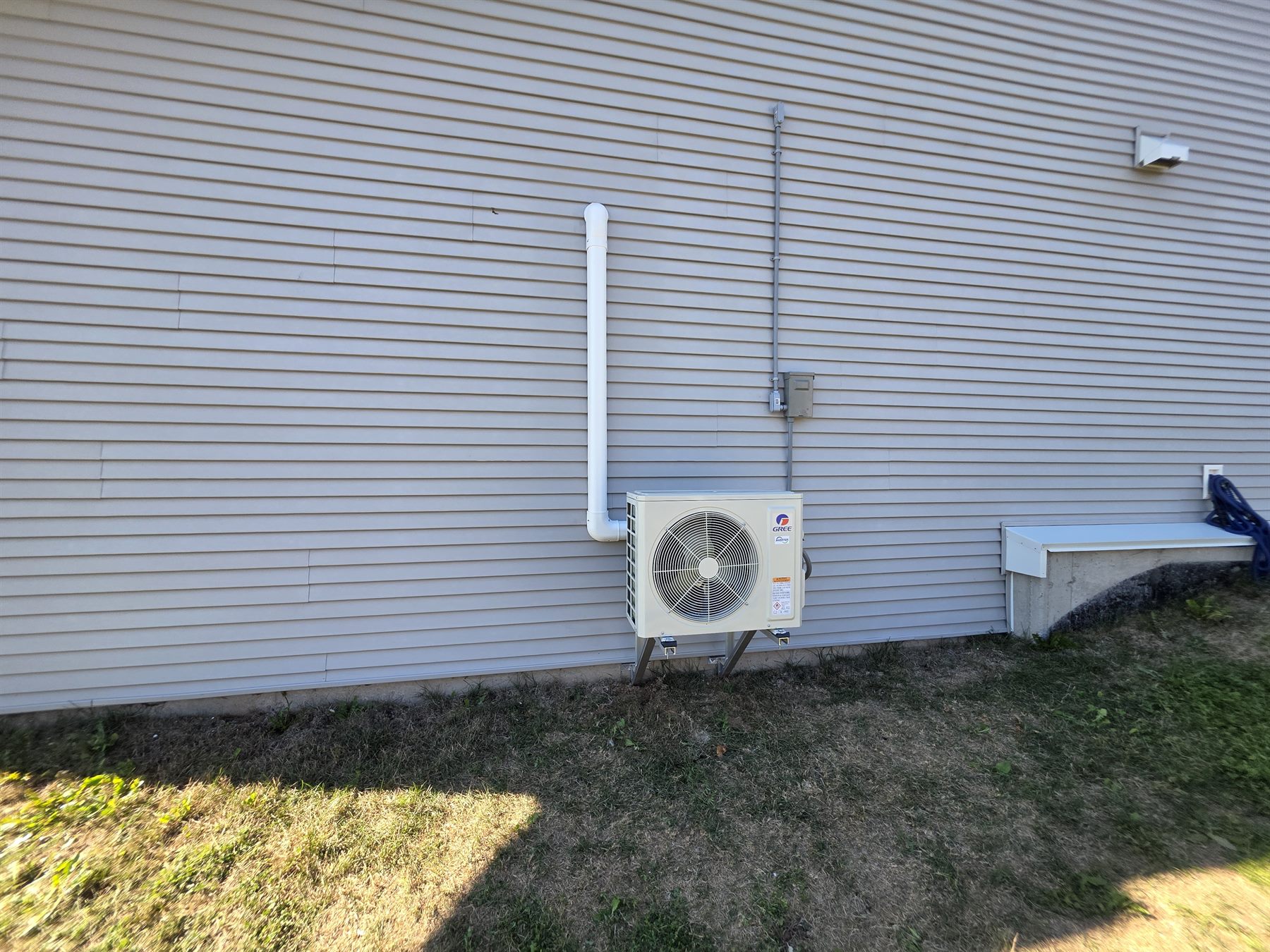 Ductless heat pump install